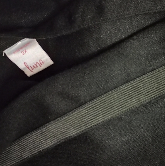 NWT Luna Black Faux Wool Skirt With Beaded Embellishments Size 2X - Picture 6 of 10